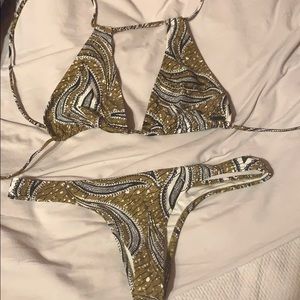 Volcom bikini set